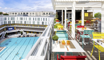 Le rooftop de la piscine Molitor à Paris