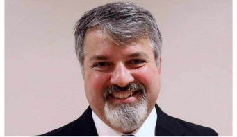 Anciennement directeur mondial de la technologie chez Shrieve Chemical, Chris Seeton est nommé au poste de directeur des applications.