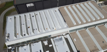 Pour la rénovation de la toiture, la composition du complexe a été défini pour éviter les surcharges. 