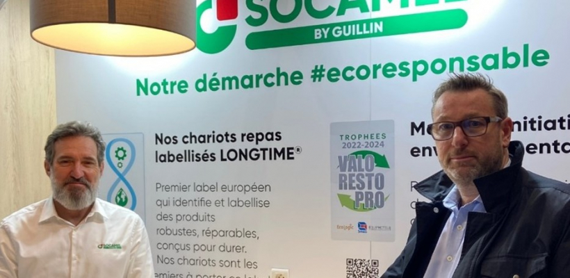 LQ12202675C_picture_0_cropped.jpg Laurent Courneil (à gauche), Directeur général de Socamel et Stéphane Charbonnier Directeur des ventes et marketing de Tecumseh, le 19 janvier 2023, au Sirha.