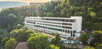 Laisser à l'abandon pendant des années l'ancien institut Dolomieu a été entièrement rénové. 