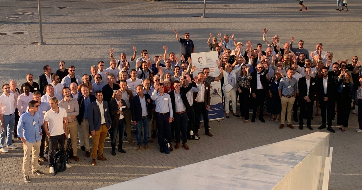 LQ13456224C_picture_0_cropped.jpeg 120 participants se sont pressés jeudi 28 septembre au Centre Veles e vents, emblème du Port de plaisance America’s Cup de Valencia pour les 24H de Resto France Experts