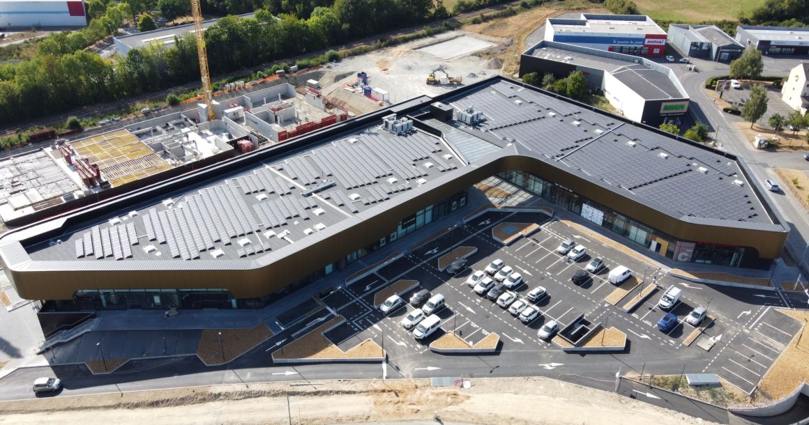 5 000 m² équipent la toiture-terrasse du nouveau centre commercial.
