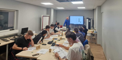Clément Lambert, Worldskills 2022 accompagne les compétiteurs dans leur formation