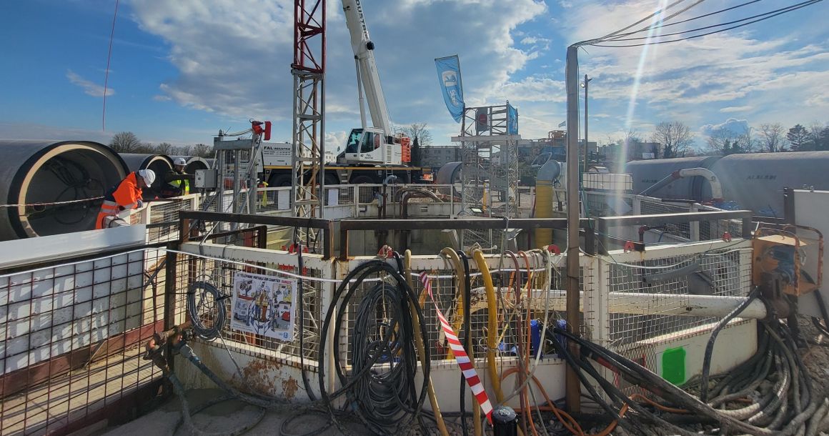 Mi-mars, le groupement chargé du projet Canamarne terminait au Claye-Souilly le dernier tir de micro-tunnelier du projet.