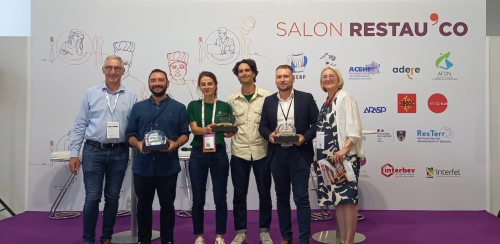 Notre journaliste Nelly Rioux a participé aux délibérations du jury et a remis les Trophées de l'Innovation Restau'Co "Equipements/Hygiène" avec Mickaël Crété, Responsable Développement GIP SILGOM Référent Bretagne Restau'Co Membre de la commission RHD "Produit en Bretagne" .